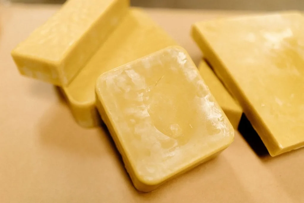 where do you buy beeswax